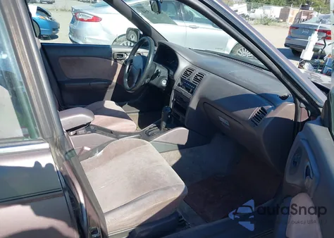 1996 Subaru Legacy L from USA, damaged, VIN 4S3BK4352T7931614